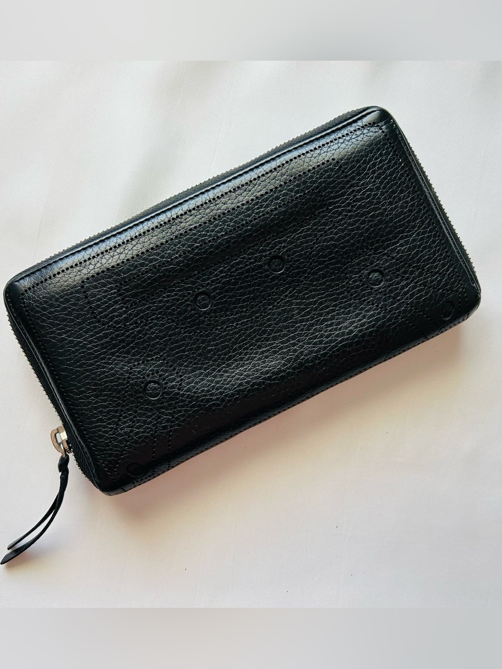 🖤Balenciaga🖤 Black Zip-Around Leather Wallet